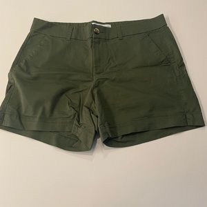 army green pixie old navy shorts size 12